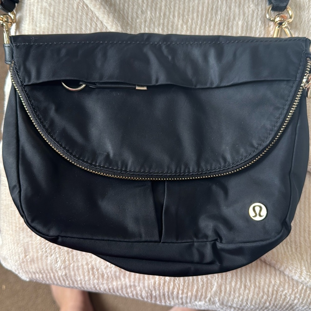 Lululemon all night festival bag
